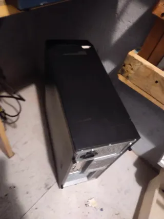 Ordenador de sobremesa Primux Negro