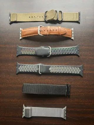 Apple Watch S3 38mm + 6 correas + caja