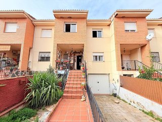 Casa adosada en venta en Seseña Nuevo en Seseña