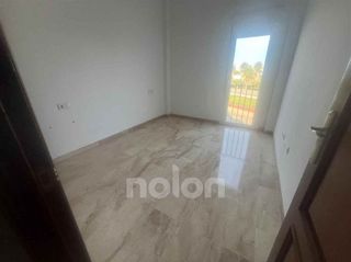 Casa adosada en venta en Utrera