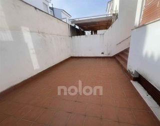 Casa adosada en venta en Utrera