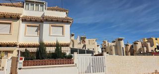 Casa adosada en venta en Playa de los Locos en Torrevieja