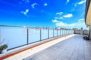 Ático en venta en El Castell-Poble Vell en Castelldefels