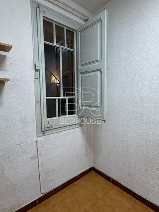 Piso en venta en El Camp de l'Arpa del Clot en Barcelona