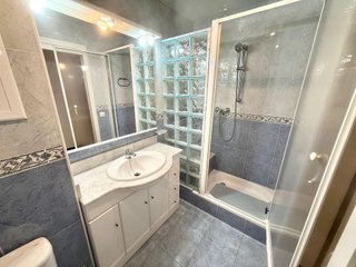 Piso en venta en Can Baró en Barcelona