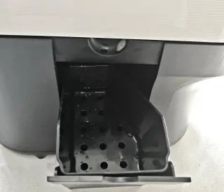 Macchina del caffè Nespresso Virtuo Pop GCV2
