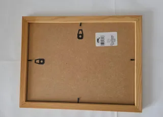 Cornice in legno con vetro