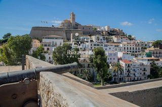Piso en venta en Dalt de la Vila - La Marina en Ibiza/Eivissa