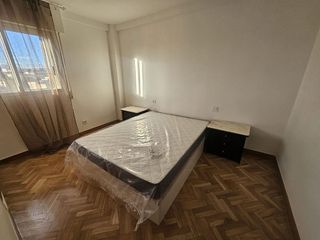 Piso en venta en Juan XXIII en Alicante