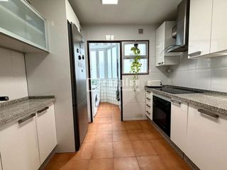 Piso en venta en Zona Puerto Deportivo en Fuengirola
