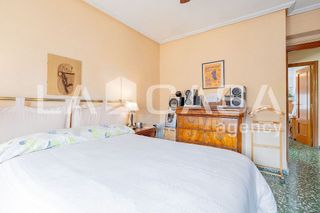 Piso en venta en Mestalla en Valencia
