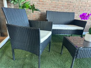 Pack Terraza: Sofá, 2 Sillas y Mesa