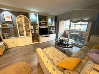 Piso en venta en El Barral Ferial en Coslada