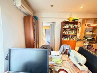 Piso en venta en El Barral Ferial en Coslada