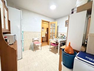 Piso en venta en El Barral Ferial en Coslada