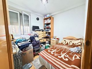 Piso en venta en El Barral Ferial en Coslada