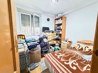 Piso en venta en El Barral Ferial en Coslada