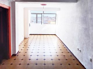 Piso en venta en Viaplana en Huelva