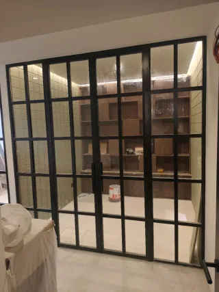 Instaladores de cerrajería y aluminio