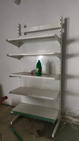 Estanterías metálicas