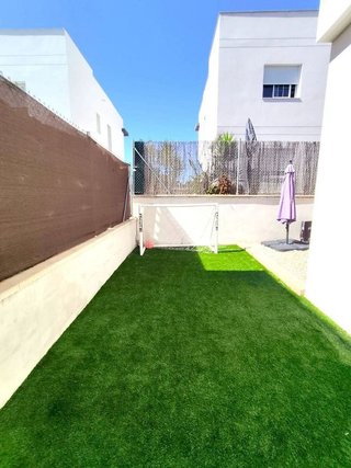Casa pareada en venta en La Conarda en Pobla de Vallbona (la)