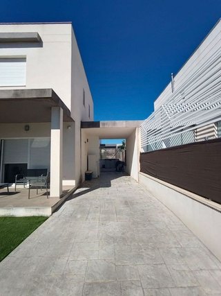 Casa pareada en venta en La Conarda en Pobla de Vallbona (la)