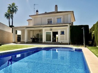 Chalet en venta en Montequinto en Dos Hermanas