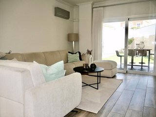 Chalet en venta en Montequinto en Dos Hermanas
