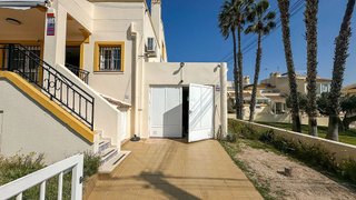 Casa adosada en venta en Campos de Golf - Villa Martin - Los Dolses en Orihuela