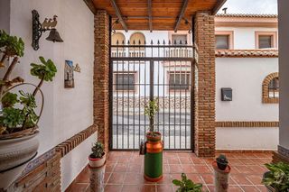 Casa adosada en venta en San Francisco - Chorillo en Gabias (Las)