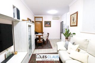 Piso en venta en Sant Antoni en Barcelona
