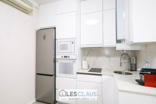 Piso en venta en Sant Antoni en Barcelona