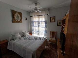 Casa adosada en venta en Lucena