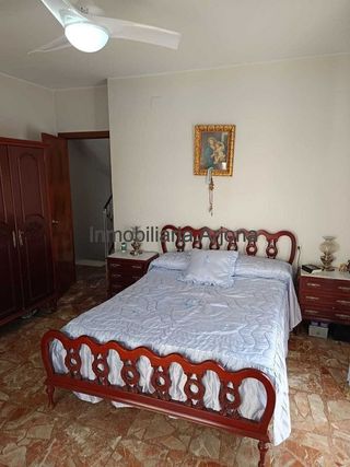 Casa adosada en venta en Lucena