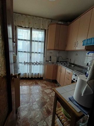 Casa adosada en venta en Lucena