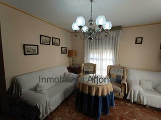 Casa adosada en venta en Lucena