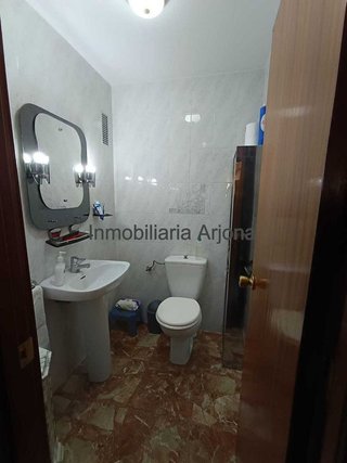 Casa adosada en venta en Lucena