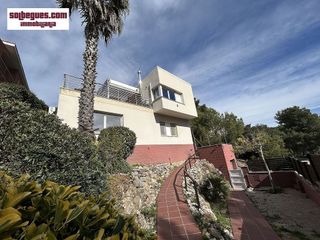 Chalet en venta en Begues