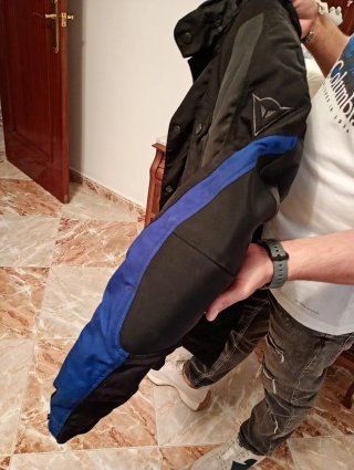 Chaqueta Negra Moto