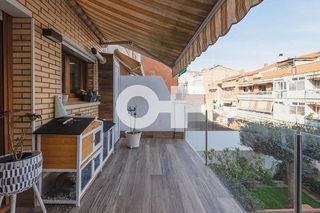 Casa adosada en venta en El Castell-Poble Vell en Castelldefels