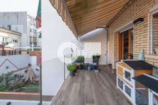 Casa adosada en venta en El Castell-Poble Vell en Castelldefels