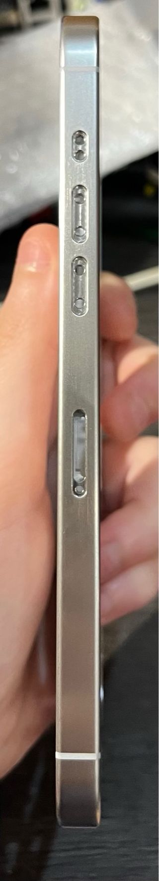 Carcaça iPhone 15 Pro Max Titânio Natural