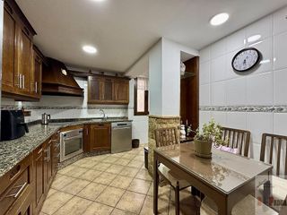 Piso en venta en La Luz - El Torcal en Málaga