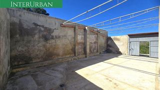 Local comercial en venta en Santa Bárbara en Llíria