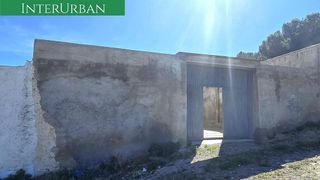 Local comercial en venta en Santa Bárbara en Llíria