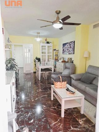 Piso en venta en Santa Rosa - Valdeolleros en Córdoba