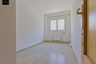 Piso en venta en Polígono Cartuja – La Paz en Granada