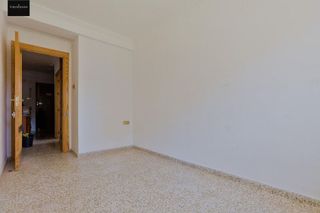 Piso en venta en Polígono Cartuja – La Paz en Granada