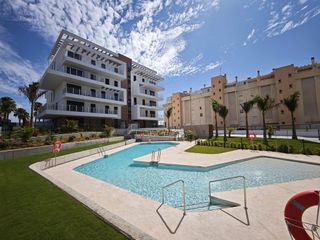 Piso en venta en Los Álamos en Torremolinos
