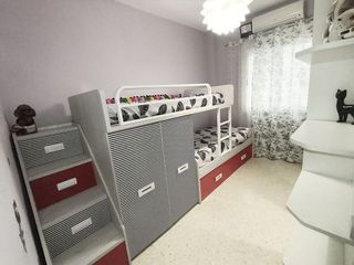 Piso en venta en Colores - Entreparques en Sevilla